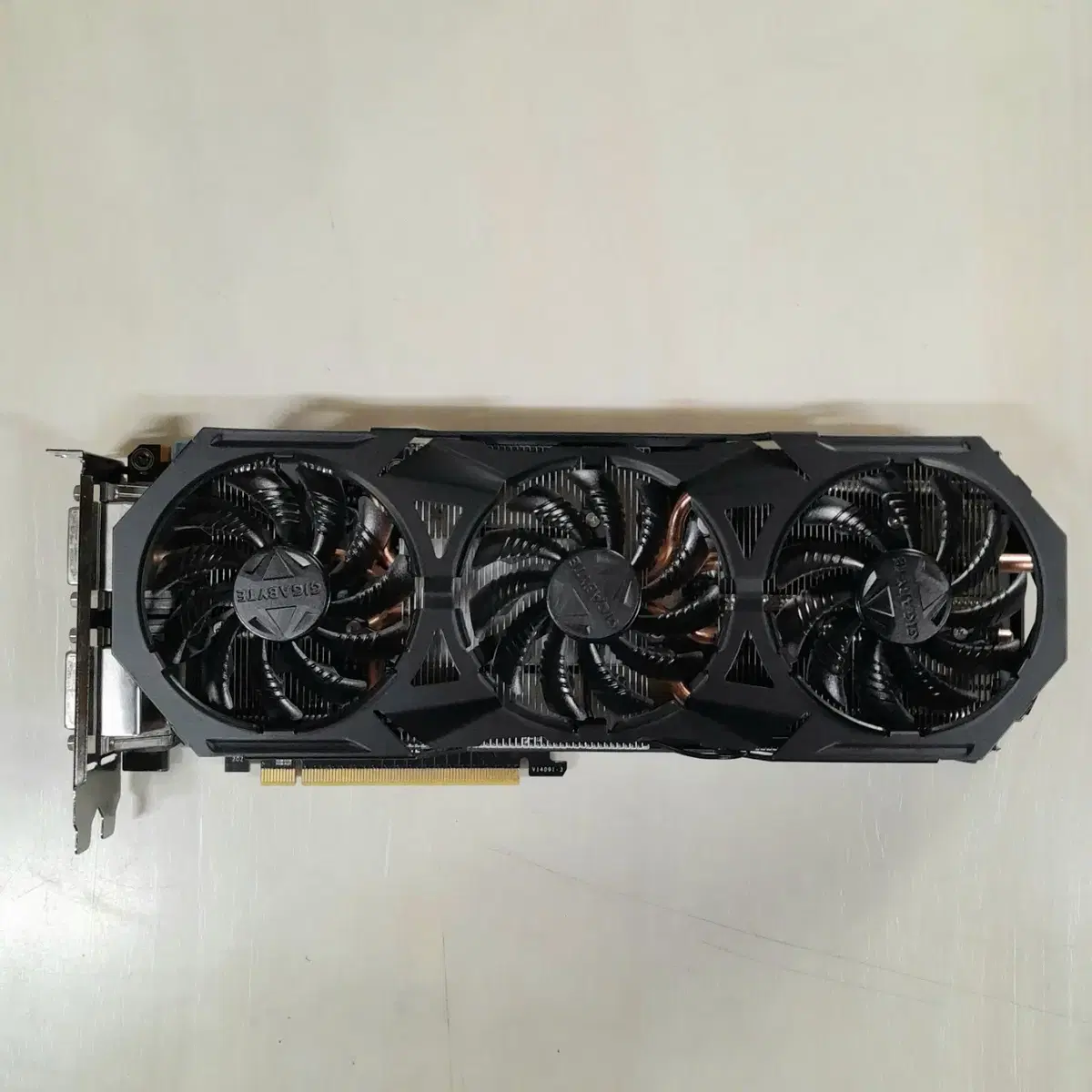 그래픽카드 기가바이트 GTX 970 4GB (3팬)